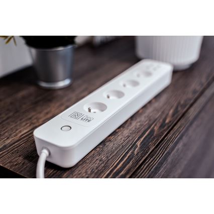 Immax NEO 07707L - Przedłużacz NEO LITE Smart 4AC + 4USB Wi-Fi Tuya 1,5m
