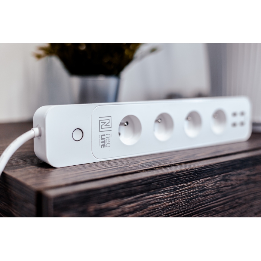 Immax NEO 07707L - Przedłużacz NEO LITE Smart 4AC + 4USB Wi-Fi Tuya 1,5m