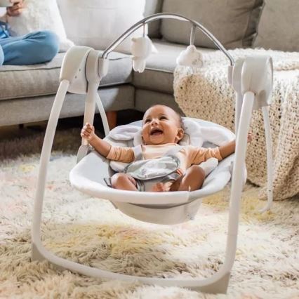 Ingenuity - Dziecięca huśtawka z muzyką CUDDLE LAMB 4xLR14