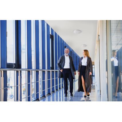 Oprawa sufitowa LED z czujnikiem ruchu i zmierzchu FOGLER LED/17W/230V, średnica 33 cm