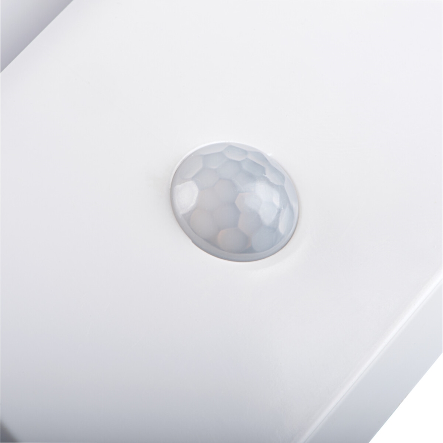 Oprawa do zabudowy LED z czujnikiem ruchu i zmierzchu IRS LED/0,3W/3xAAA IP54 biała