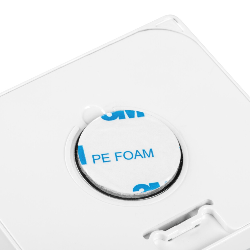 Oprawa do zabudowy LED z czujnikiem ruchu i zmierzchu IRS LED/0,3W/3xAAA IP54 biała