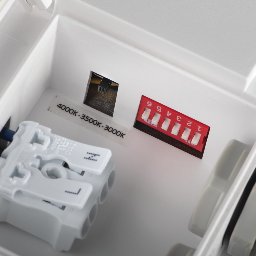 LED Plafon zewnętrzny z czujnikiem ruchu BENO LED/24/30W/230V 3000/3500/4000K IP65 biały kanciasty