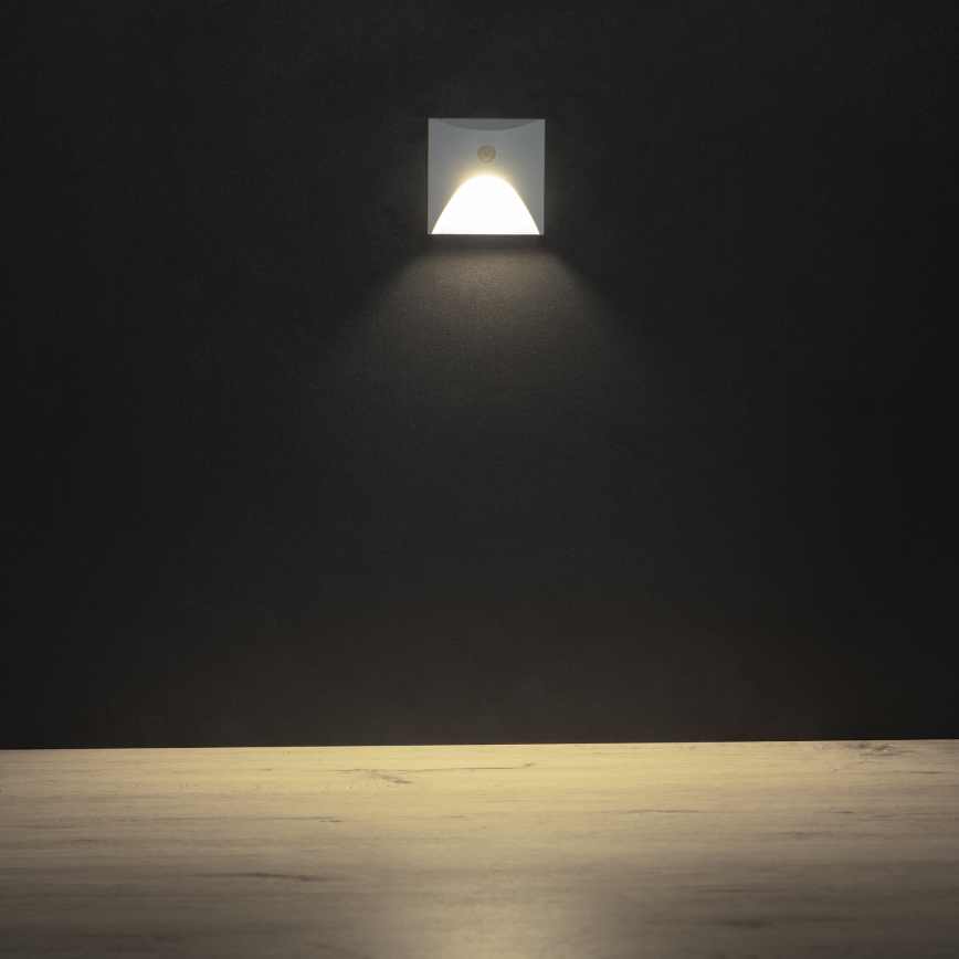 Oprawa schodowa LED z czujnikiem ruchu i zmierzchu EXIN LED/2,5W/230V 4000K IP65 biała, kwadratowa