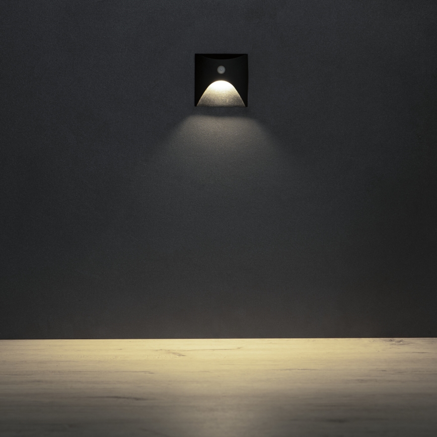 Oprawa schodowa LED z czujnikiem ruchu i zmierzchu EXIN LED/2,5W/230V 4000K IP65 czarna, kwadratowa