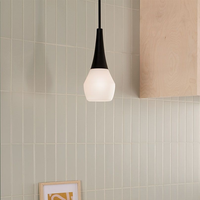 Kichler - Lampa sufitowa na pręcie DEELA 1xE27/60W/230V śr. 17,8 cm czarna