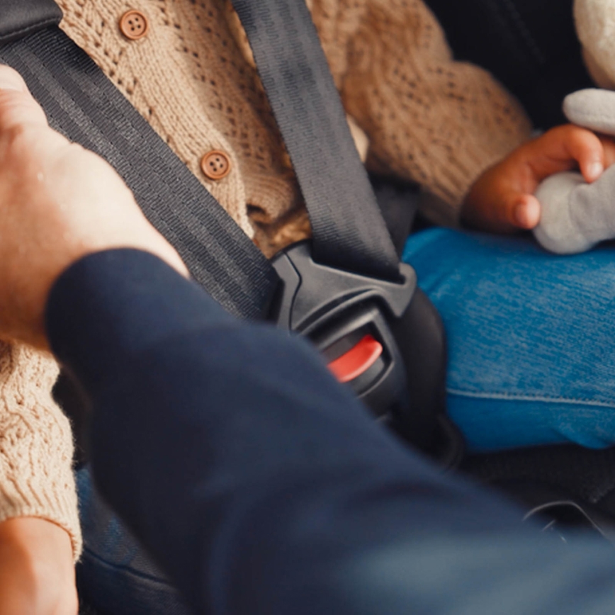 KINDERKRAFT - Fotelik samochodowy I-GUARD PRO i-Size 61-105 cm czarny