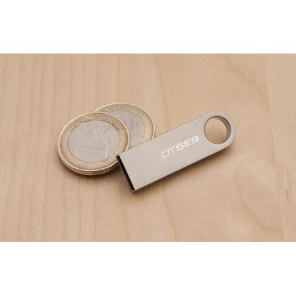 Kingston - Metalowy Pendrive DATATRAVELER SE9 32GB