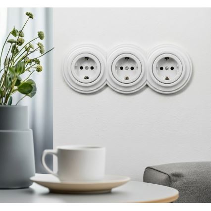 Kliklap - Potrójne retro gniazdo domowe z ramką SCHUKO 230V śnieżnobiałe