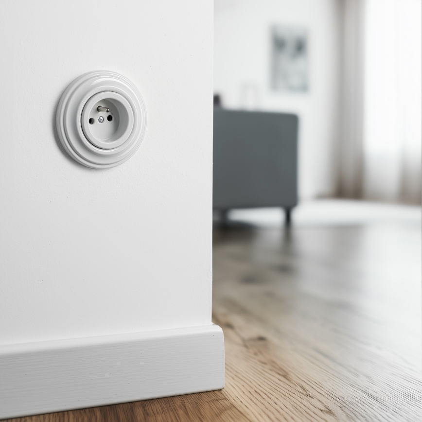 Kliklap - Retro gniazdko domowe z ramką 230V śnieżnobiałe