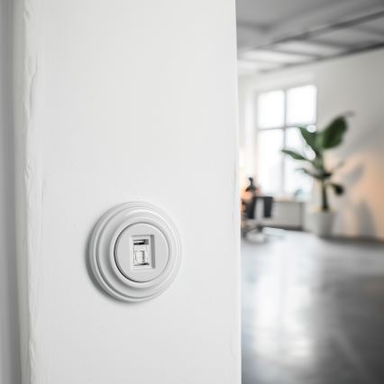 Kliklap - Retro gniazdo danych z ramką w kolorze śnieżnobiałym