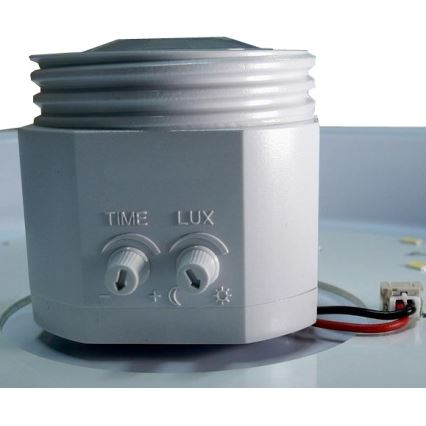 Oprawa sufitowa LED z czujnikiem ruchu i zmierzchu LED/12W/230V śr. 29 cm biała