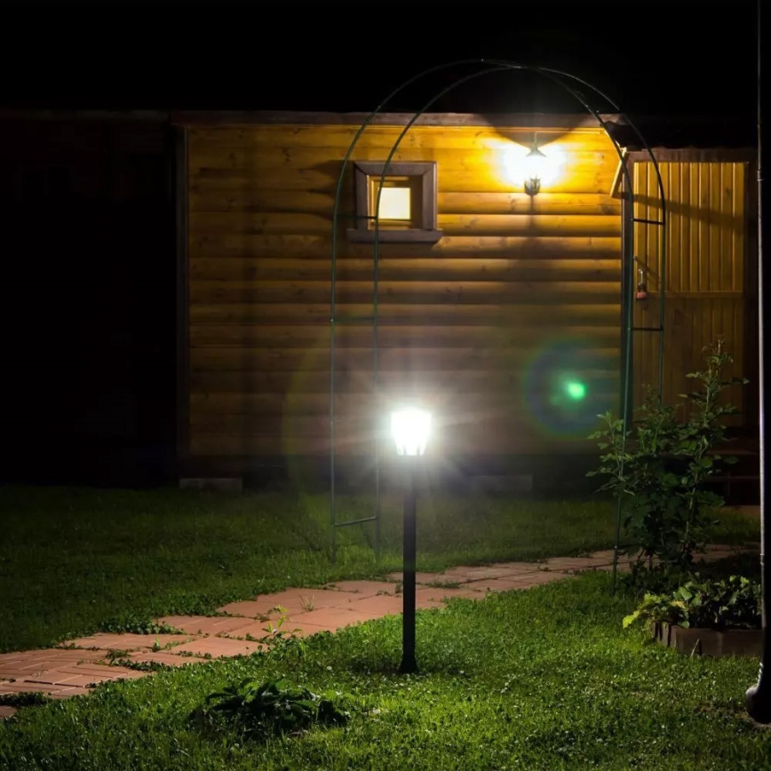 Lampa zewnętrzna 1xE27/40W/230V IP44