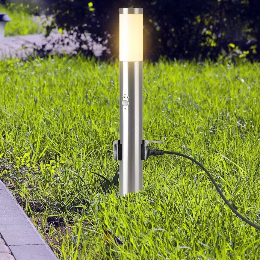 Lampa zewnętrzna z czujnikiem + 2 gniazdami SCHUKO 1xE27/60W/230V IP44 60cm matowy chrom
