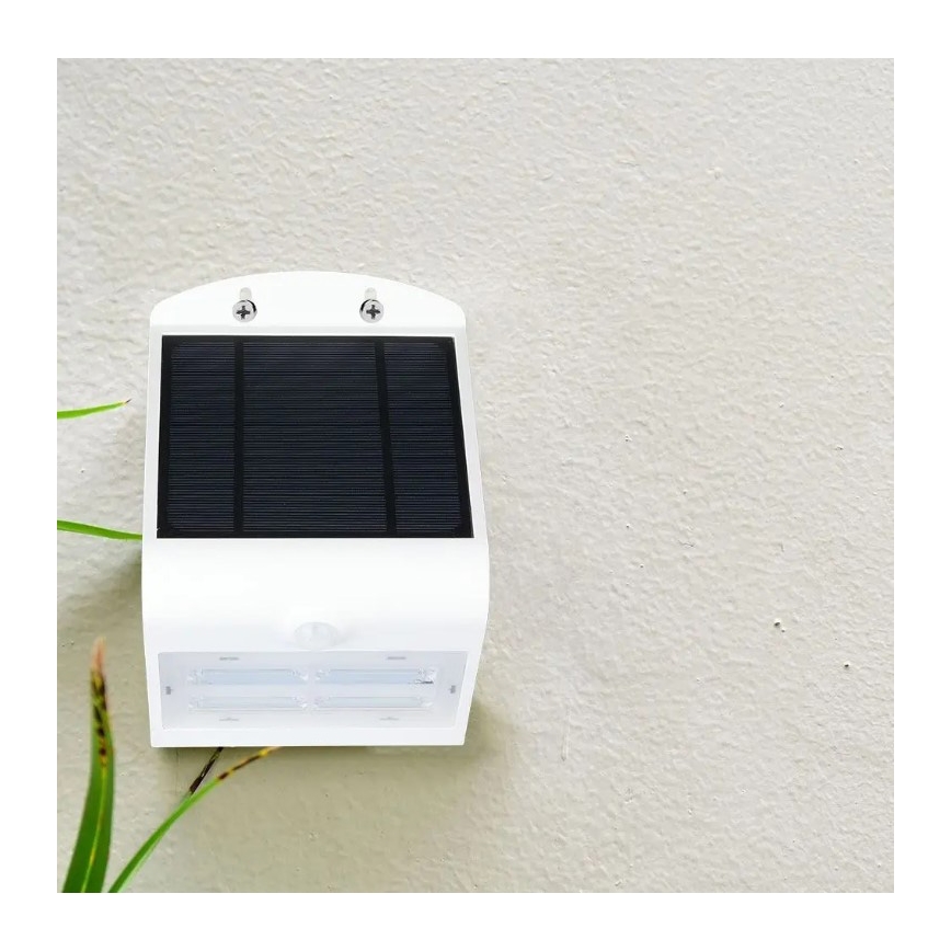 LED Kinkiet solarny z czujnikiem LED/3W/3,7V 3000/4000K IP65 2000 mAh biały