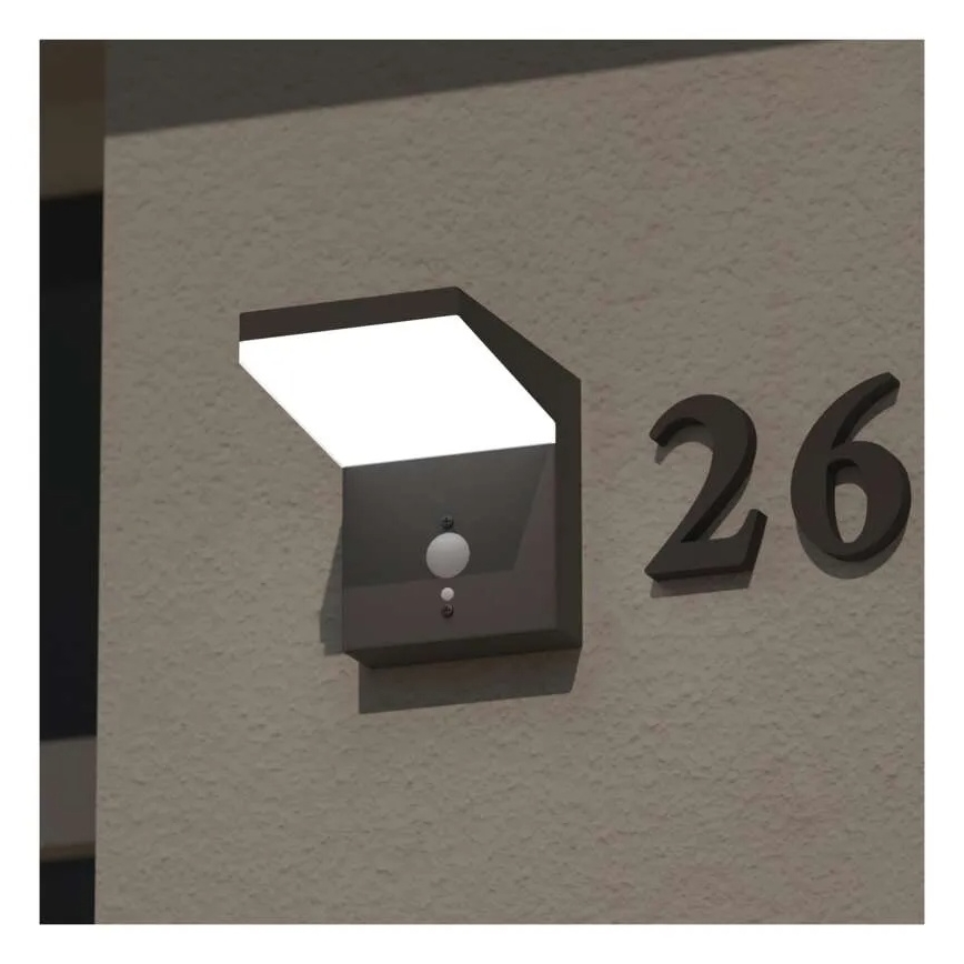 LED Kinkiet solarny z czujnikiem LED/4,4W/3,7V 2200 mAh IP44