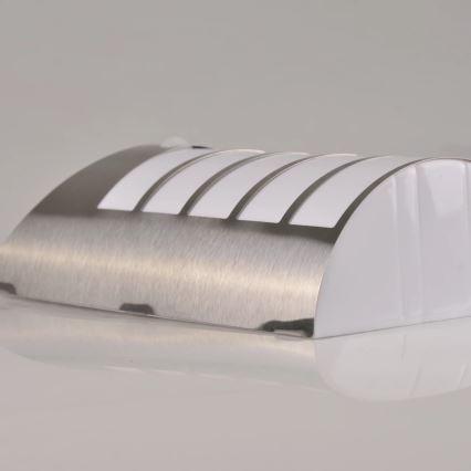 LED Kinkiet solarny z czujnikiem SAFFO LED/3,7V 2000 mAh IP44