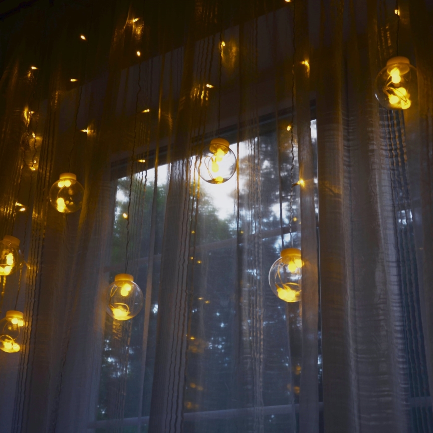 LED Kurtyna bożonarodzeniowa WISH BALLS 108xLED/8 funkcje 4,5 m ciepła biel