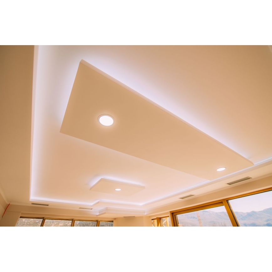 LED Łazienkowa oprawa wpuszczana VEGA LED/12W/230V 2800K śr. 16,8 cm IP44 śnieżna biel