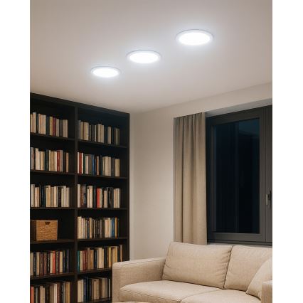 LED Oprawa wpuszczana QTEC LED/12W/230V 6500K śr. 16,7 cm