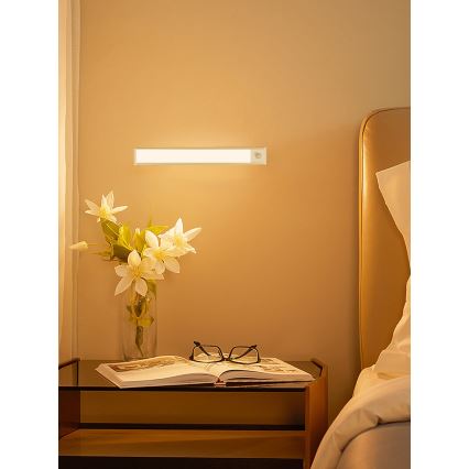 LED Oświetlenie blatu kuchennego CABINET-4 z czujnikiem PIR LED/1,5W/230V 1100mAh 4000K