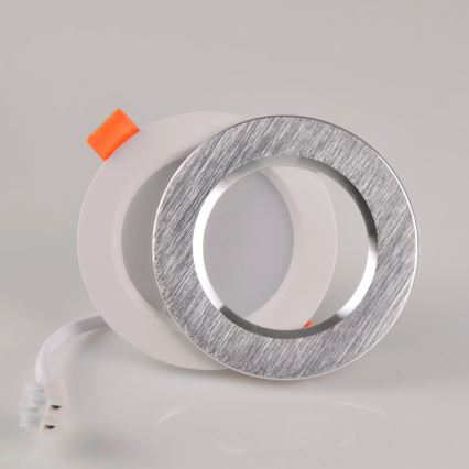 LED Oswietlenie wpuszczane ZOE LED/4,8W/230V srebrny