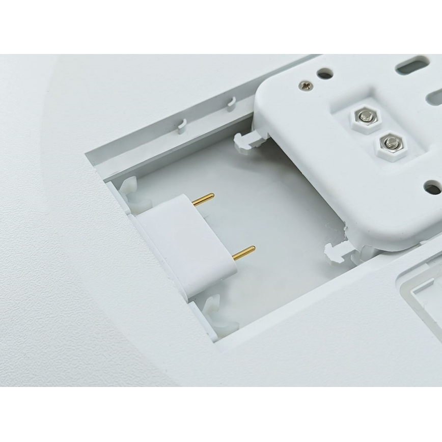 LED Ściemnialny plafon łazienkowy SLIDE LED/6/12/18/24W/230V 2900/4000/6200K IP44 biały