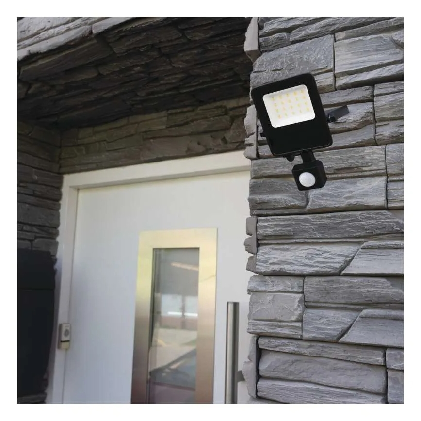 LED Reflektor z czujnikiem VISIO LED/10W/230V 4000K IP65