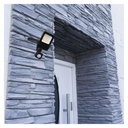 LED Reflektor z czujnikiem VISIO LED/20W/230V 4000K IP65