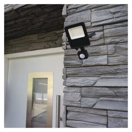 LED Reflektor z czujnikiem VISIO LED/30W/230V 4000K IP65