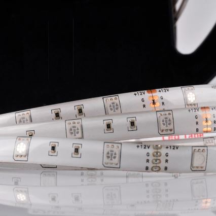 LED RGB Zewnętrzna taśma ściemnialna 5m LED/14W/12V IP65 + pilot