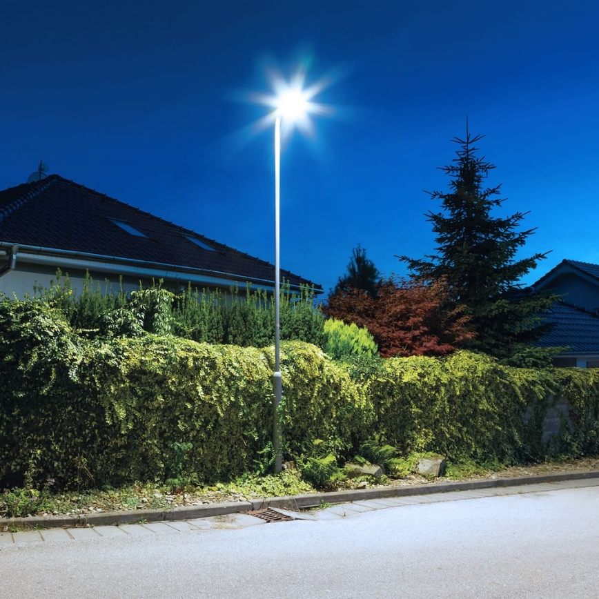 LED Ściemnialna solarna lampa uliczna z czujnikiem KERS LED/300W/3,2V 6500K 8000 mAh IP65 szara + pilot zdalnego sterowania