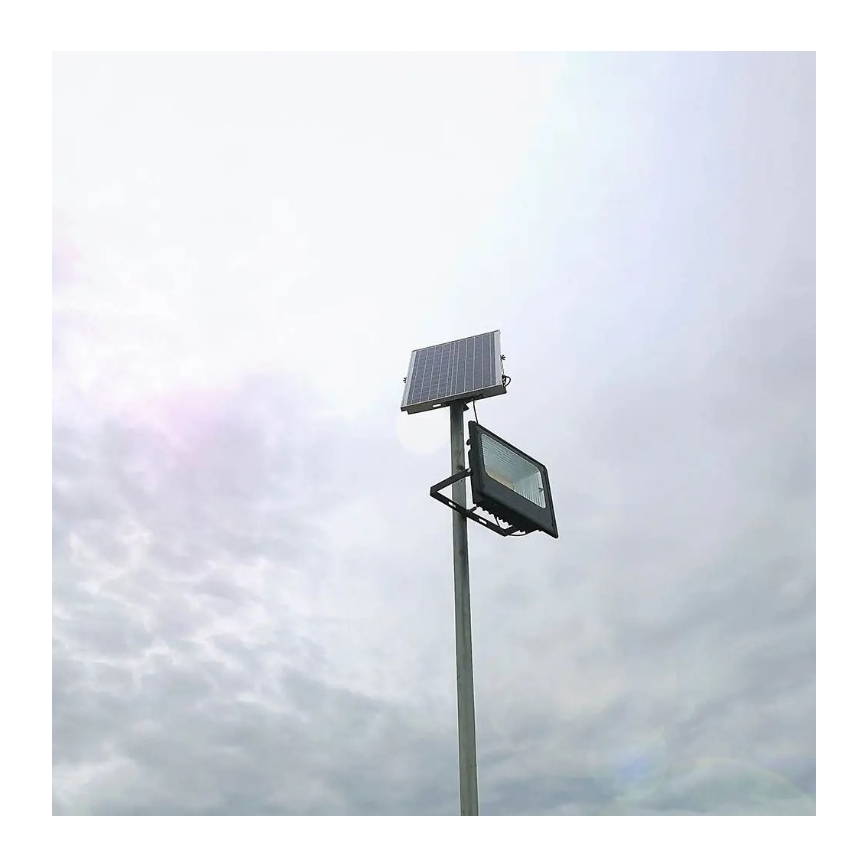 LED Ściemnialny naświetlacz solarny LED/20W/6,4V 4000K IP65 10000 mAh + zdalne sterowanie