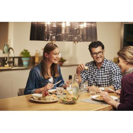 LED świeca Philips E14/4W/230V - CANDLE