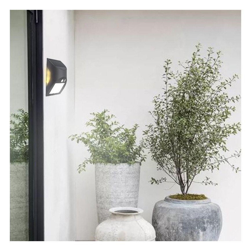 Solarny kinkiet LED z czujnikiem LED/3W/3,7V 3000/4000K 1200 mAh IP54 antracyt