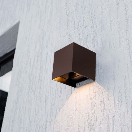 LED Solarna lampa ścienna z czujnikiem LED/9W/3,7V 3000/4000/5000K 2600 mAh IP65 brązowa