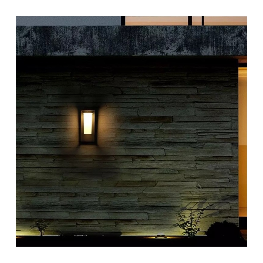 LED Solarna lampa ścienna z czujnikiem SAMSUNG CHIP LED/2W/3,7V IP65 2600 mAh