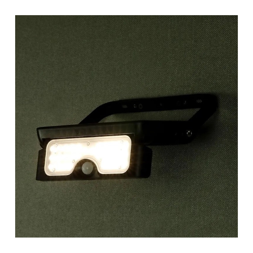 LED Solarny naświetlacz z czujnikiem LED/5W/3,7V IP65 4000K 3000 mAh