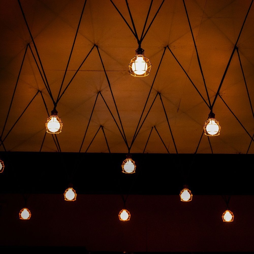 LED Żarówka FILAMENT G95 E27/6W/230V 3000K
