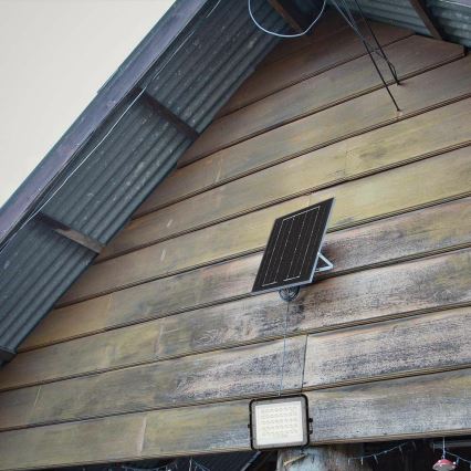 LED zewnętrzny ściemnialny solarny reflektor LED/10W/3,2V IP65 6400K 6000 mAh czarny + zdalne sterowanie
