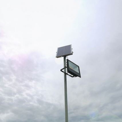 LED Zewnętrzny naświetlacz solarny LED/40W/10V IP65 6000K 20000 mAh + zdalne sterowanie