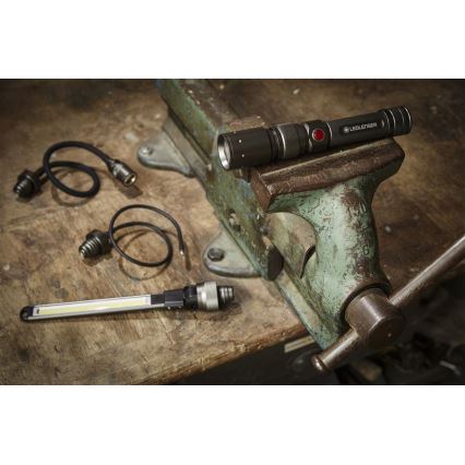 Ledlenser WORKERS FRIEND - ściemnialna, ładowalna latarka LED, 2500 mAh, 280 lm, 80 h, czarna