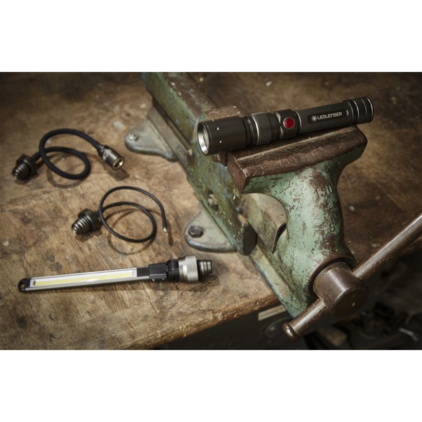 Ledlenser WORKERS FRIEND - ściemnialna, ładowalna latarka LED, 2500 mAh, 280 lm, 80 h, czarna