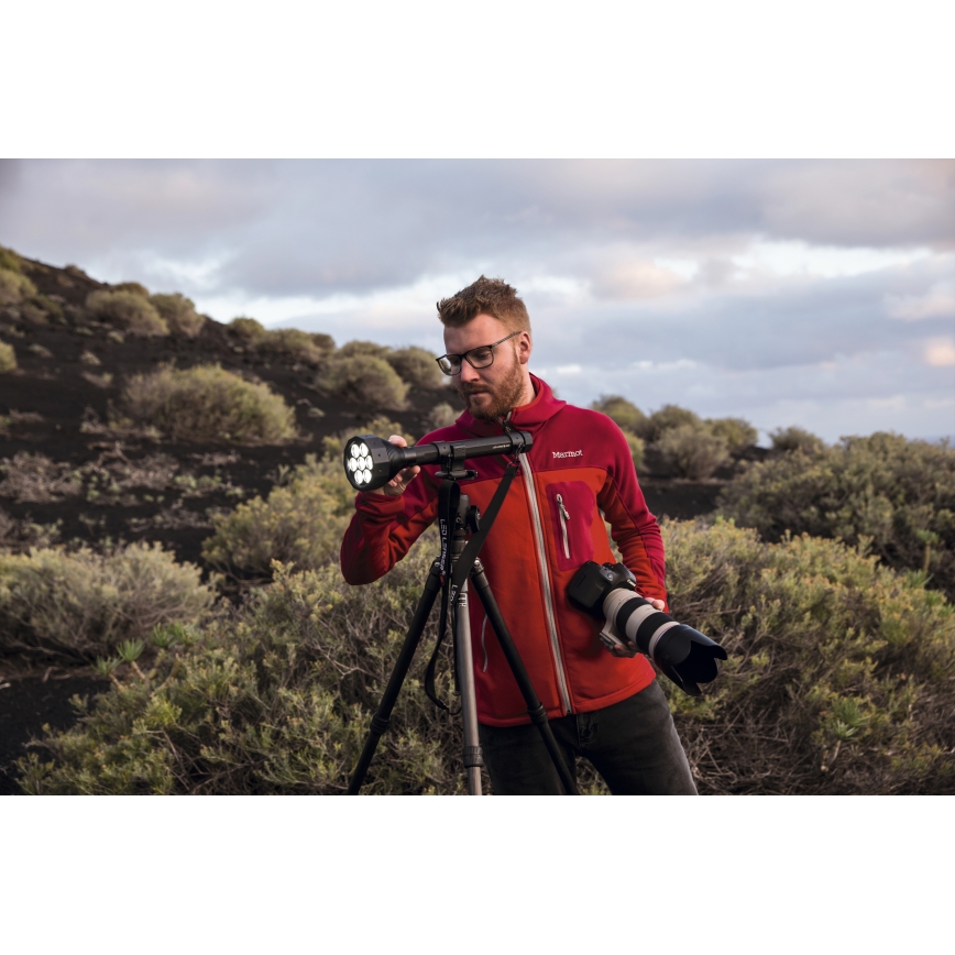 Ledlenser X21R - LED z regulacją jasności, ładowalna latarka LED/5000 mAh IP54 5000 lm 40 h