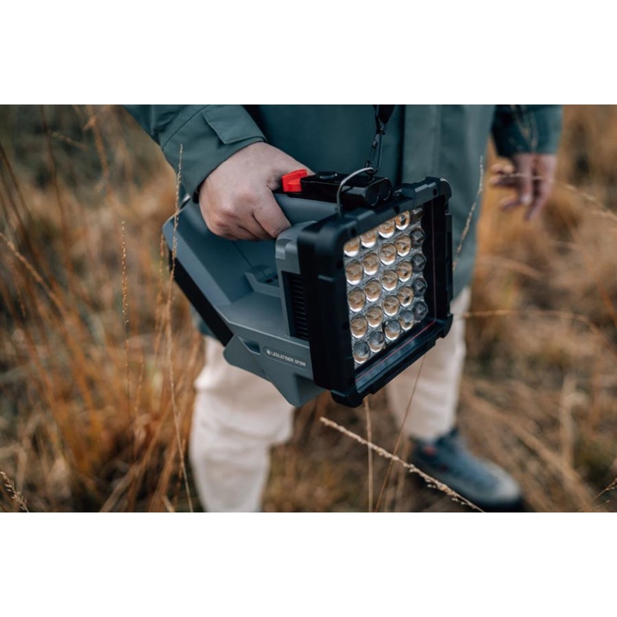 Ledlenser XP30R - ściemnialna ładowalna latarka LED/5000 mAh IP54 32000 lm 16 h szara