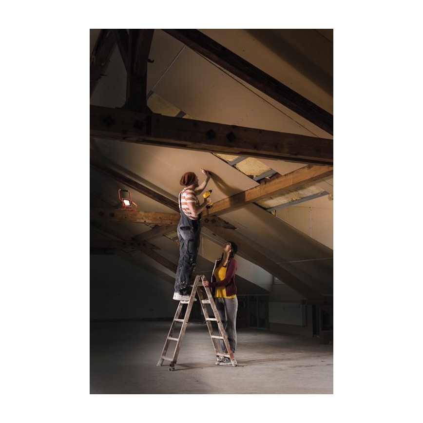 Ledvance - LED Naświetlacz R-STAND LED/20W/5V 2200 mAh IP44