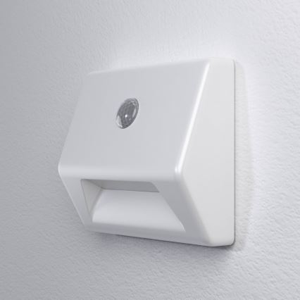 Ledvance - Oprawa schodowa LED z czujnikiem NIGHTLUX LED/0,25W/3xAAA IP54