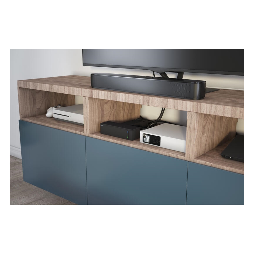 Legrand 049430 - HUB multimedialny z wyłącznikiem 4Z Typ E + 4Z Typ C 2m czarny