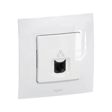 Legrand - Gniazdo Ethernet RJ45 z ramką NILOE białe
