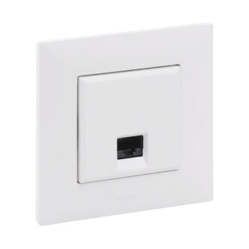 Legrand - Gniazdo Ethernet RJ45 z ramką NILOE STEP białe